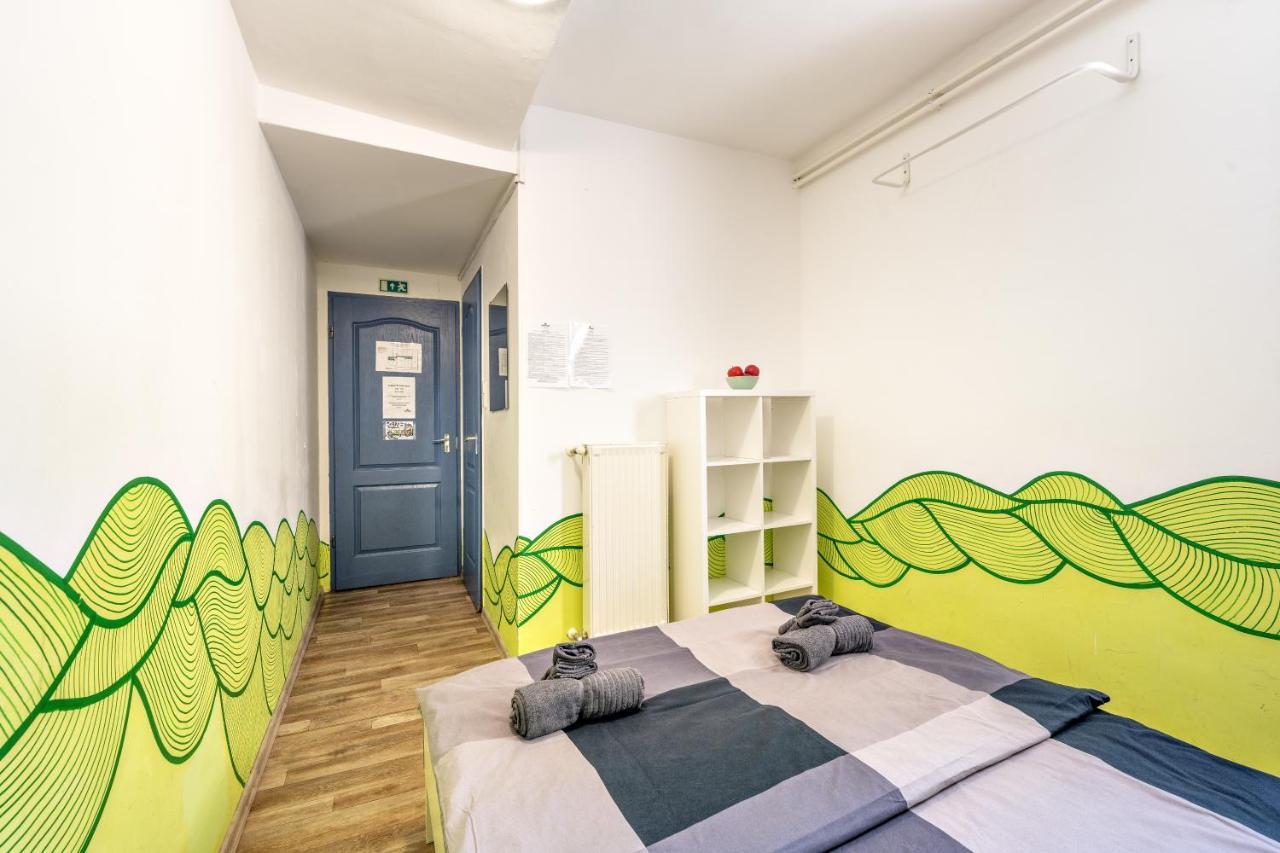 Island Hostel Budapest (Adults Only) Luaran gambar A room at the hostel