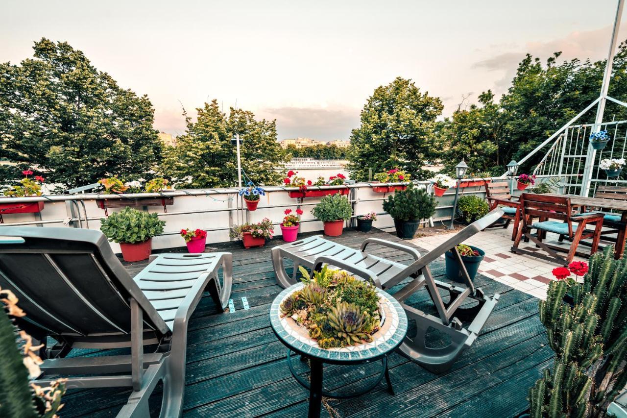 Island Hostel Budapest (Adults Only) Luaran gambar Rooftop garden